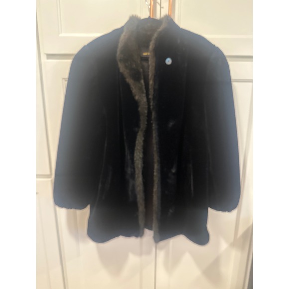 Style VI Ltd. Jackets & Blazers - Style VI Ltd Black Faux Fur Lined Coat Made in USA Vintage Luxury winter dressy